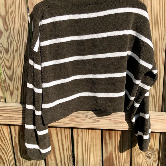 Windsor Oversized Striped Pullover Cropped Sz. Small - Picture 3 of 9